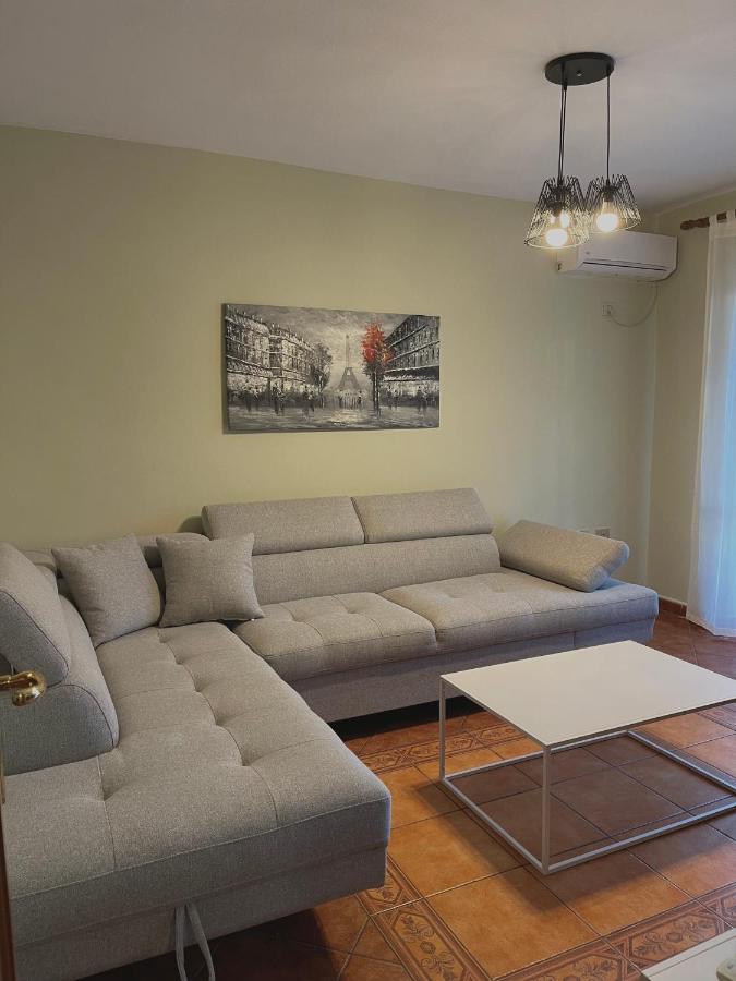 Citycentreflat Tiranë Eksteriør bilde